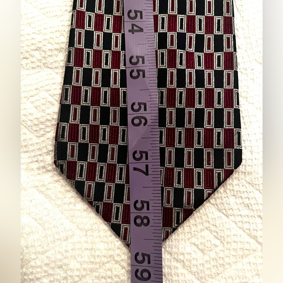 Vtg Aquascutum Of London England Tie In Burgundy And Dark Blue 100% Silk - Picture 7 of 7